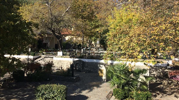 Άνω Πορόια Σερρών, όταν η ανάπλαση μιας πλατείας ανοίγει συζήτηση για την αρχιτεκτονική τοπίου